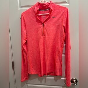 Women’s Nike active top